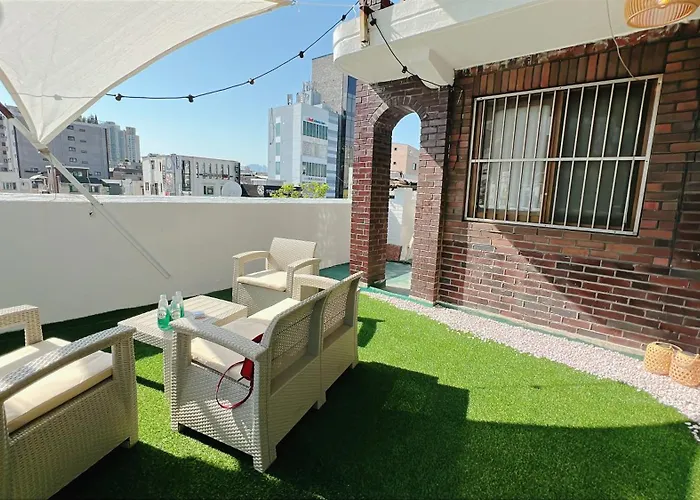 10 Seconds To The Subway Station, 15 Minutes To Gangnam, 20 Minutes To Jamsil, 3 Bedrooms, 2 Bathrooms 招待所 首爾
